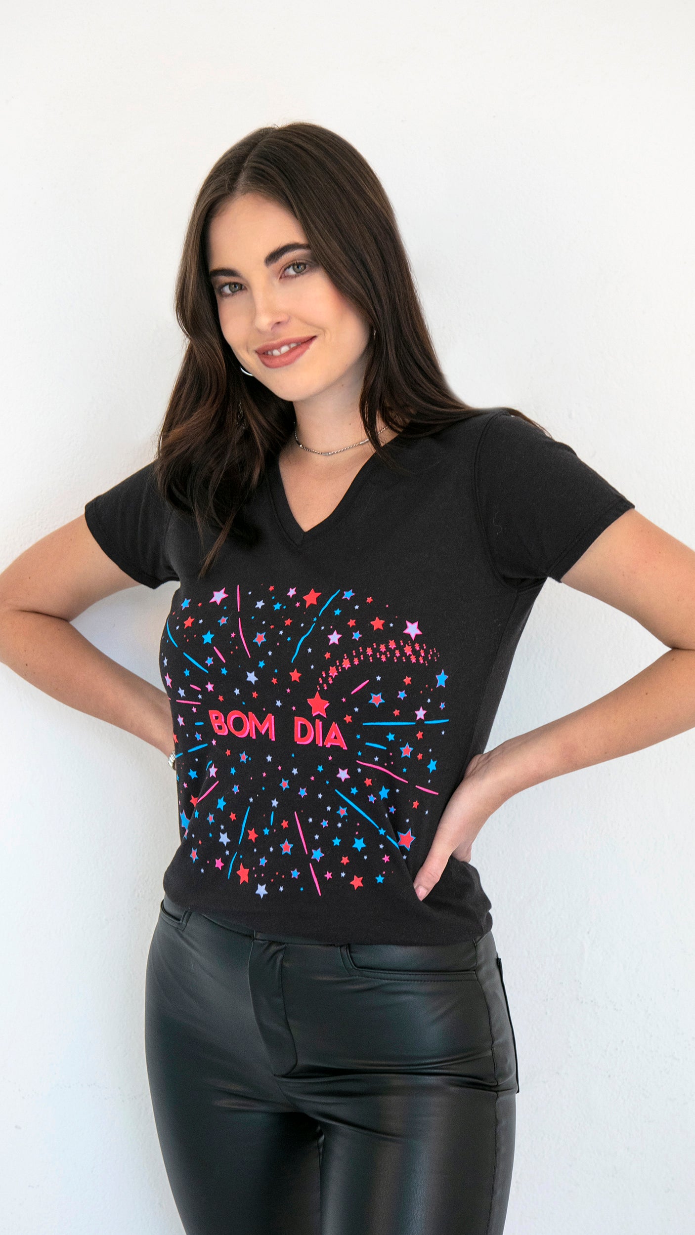 Playera Escuro Bom Dia! ⭐️